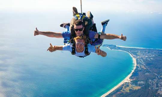 Byron Bay Tandem Skydive dari ketinggian hingga 15.000 kaki - Hari Kerja dengan Transfer