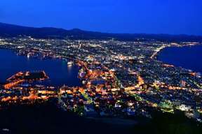 [Romantic Tour] Hokkaido Hakodate 2-Day Tour | Mt. Hakodate Night View & Goryokaku Park & Hakodate Morning Market & Onuma Park & Kanemori Red Brick Warehouse | Depart from Sapporo