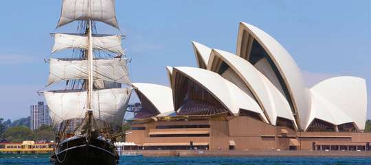 Pelayaran Makan Siang Kapal Tinggi di Pelabuhan Sydney, Rp 1.368.496