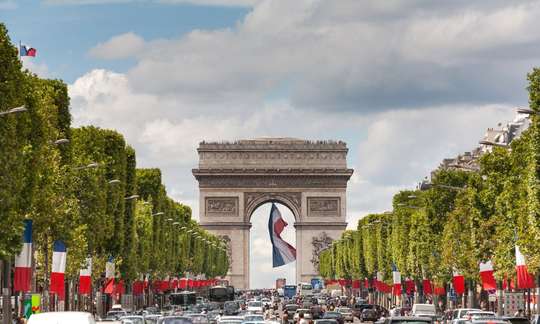 Paris Open-Top Bus Tour, Seine River Cruise, and Eiffel Tower Dining Experience, 5.632.011 VND