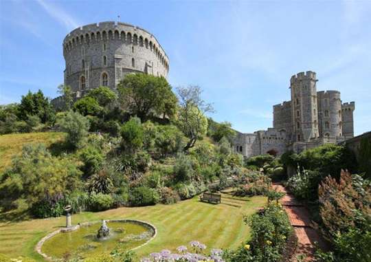 Windsor Castle and Stonehenge Tour from London, S$187
