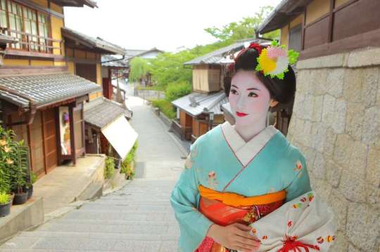 舞妓変身スタジオ四季本店 舞妓体験・撮影プラン予約(京都府・写真撮影)清水寺付近
