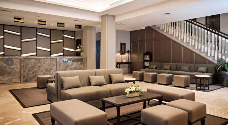 Erha 終極超級購物中心 Karawaci 1