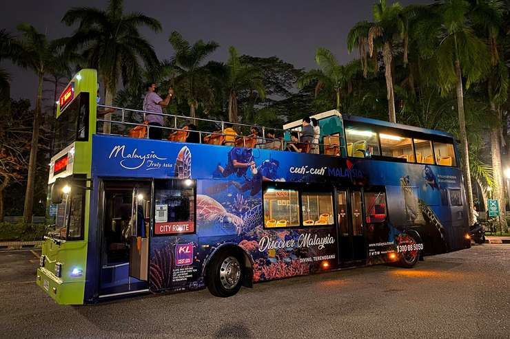 KL Hop-On Hop-Off Sightseeing Tour 2
