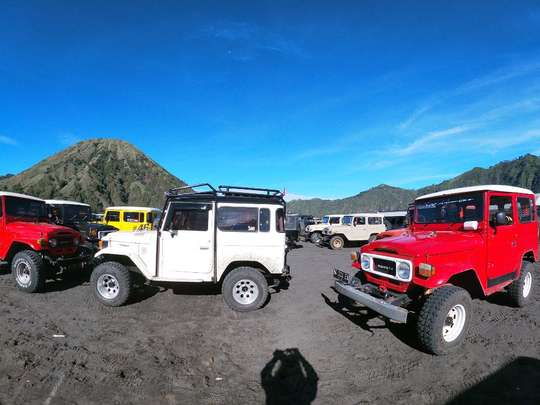 Jeep Bromo, Rp 1.000.000