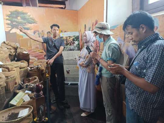 City Tour Jakarta, Old City, China Town, Monas, Istiqlal, Cathedral, and surrounding areas, S$28