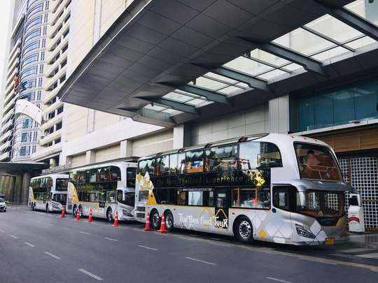 Thai Bus Food Tour Experience in Bangkok - Dinner (17:30-19:00)