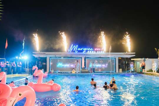 Marquee On 7 | Pool Club Balikpapan