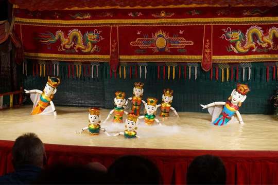 Golden Dragon Water Puppet Show Ho Chi Minh City, 380.381 VND