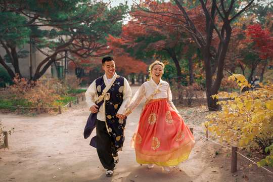 Tiket Gyeongbokgung Palace Penyewaan Hanbok K-Drama oleh daehanhanbok