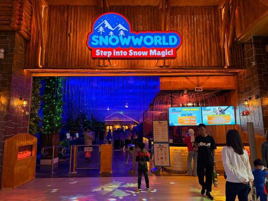Snow World Theme Park Ticket in Genting Highlands
