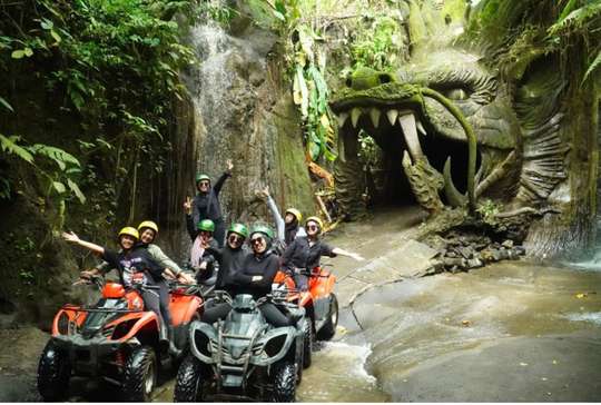 Ubud: ATV Quad Bike Adventure with Dragon Cave and Lunch