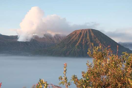 Tur Sunrise Gunung Bromo start Surabaya - 1 Hari, RM 214