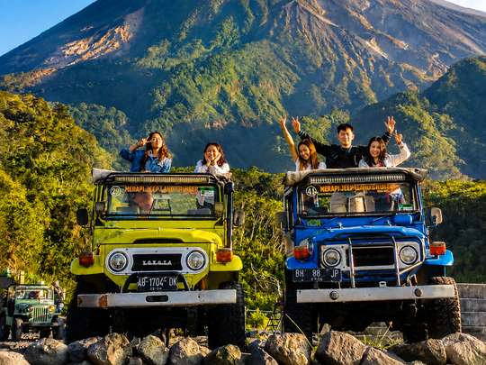 Private Trip Yogyakarta - Sunrise Merapi - All In Unit Avanza / Xenia and Merapi Jeep - Local and International - by Jogjaloka