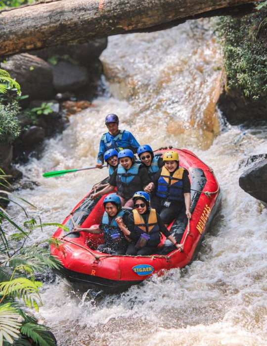 Rafting Pangalengan PT Moluccas Indonesia Jaya