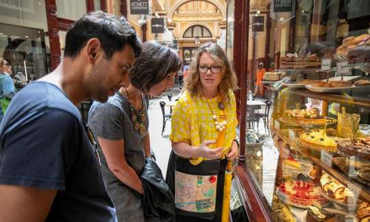 Melbourne Hidden Lanes & Arcades Walking Tour - 3 Hours, Rp 1.745.146