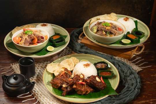 Made's Warung Domestic Departure Gate 1-4 & 5-6, I Gusti Ngurah Rai Airport, Bali