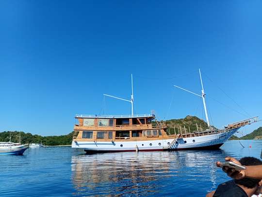 Open Trip Labuan Bajo 3D2N Kapal Medina Mecca by Big Komodo Tour