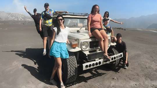 Bromo Sunrise Tour Package by dmbindonesia.id, 689.192 VND