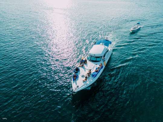 3hrs Boracay Luxury Private Yacht Cruise With Island Hopping and Snorkeling Activities | Philippines