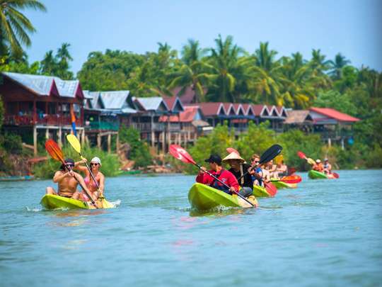 Luang Prabang: Kayaking the Mighty Mekong Full-Day Private Tour