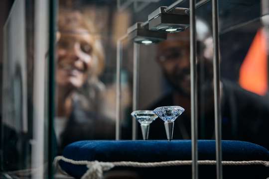Amsterdam: Diamond Experience at Oldest Diamond Factory