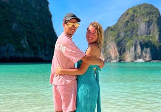 From Phuket: Khai, Maya Bay & Phi Phi Island Day Tour by Speedboat, 68,096원