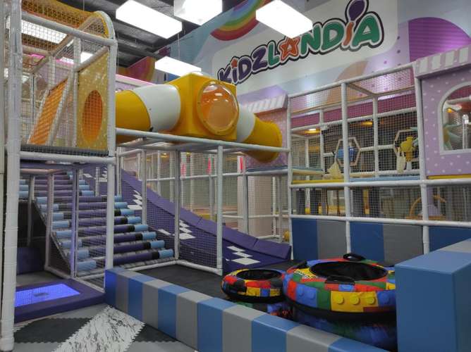 キッズィラ プレイグラウンド ジャカルタ チプトラモール 2