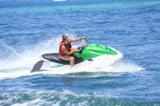 Jetski Tự Lái tại Tanjung Benoa, 870.462 VND