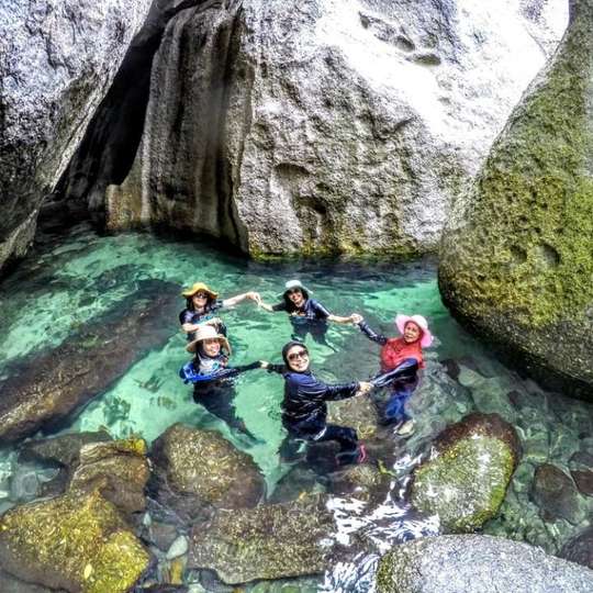 Hopping Island Belitung - One Day Tour