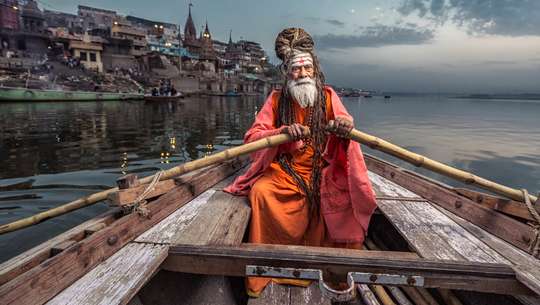 2-Day Spiritual Varanasi Tour from Mumbai with Round-Trip Flights