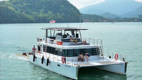 Langkawi Sunset Cruise with BBQ Dinner & Unlimited Drinks