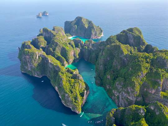 Day Trip to Phi Phi with Private Longtail Tour (Railay Departure)