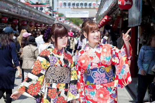 Japan | VASARA Kimono Rental | Multiple Locations in Tokyo, Kamakura, Kyoto, and Kurashiki