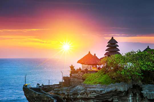 Petualangan Spiritual Bali: Pura Bersejarah, Jatiluwih, dan Kenikmatan Kopi Bali, Rp 528.492
