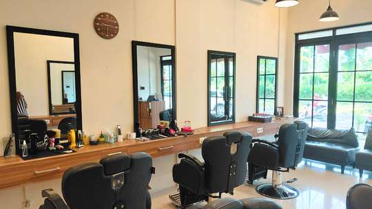 Tomio Barbershop, Rp 70.000