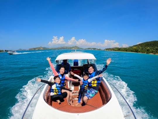 Pattaya: Private Speedboat to Nemo Island with Snorkel & BBQ