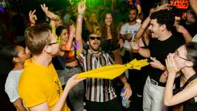 Lisbon: Pub Crawl with Open Bar, Shots & VIP Club Entry