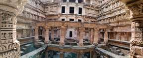 1-Day Modhera Sun Temple & Rani Ki Vav Tour from Ahmedabad