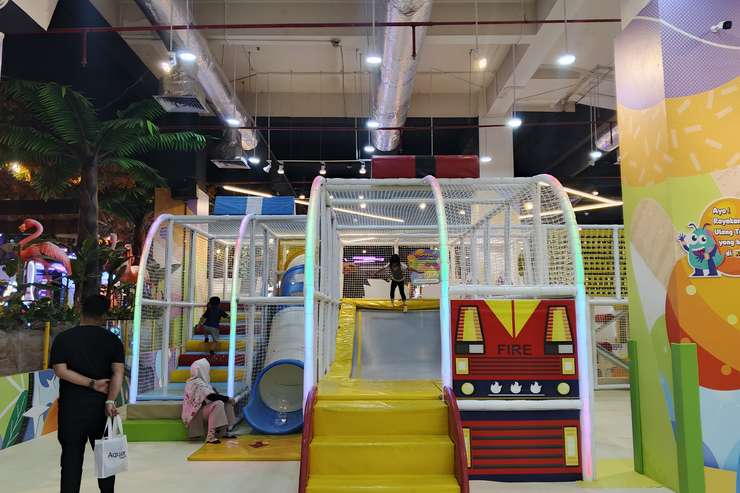 Playground Kidzilla Cempaka Mas