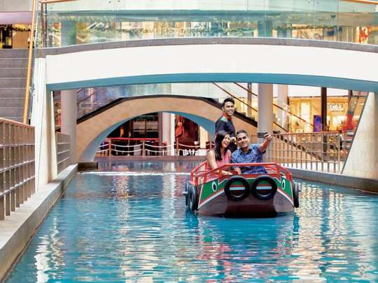 Marina Bay Sands - Sampan Rides Tickets, Rp 153.111