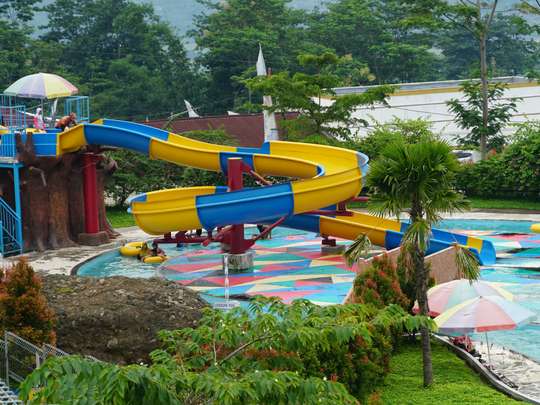 Omah'e Opa Waterpark, 21.820 VND