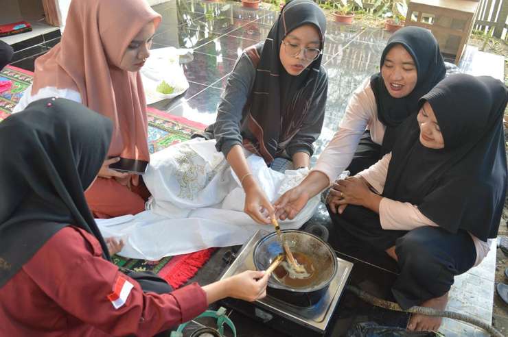 Batik Class 1