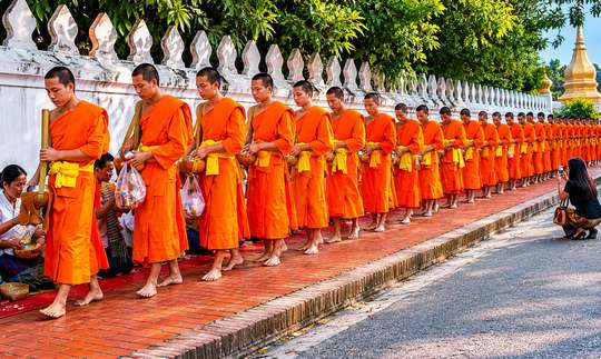 Luang Prabang: Alms Giving & Morning Market Tour