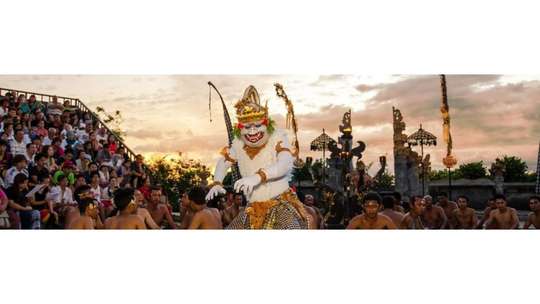 Bali Tour : Uluwatu - Kecak Dance - Seafood Dinner, S$46