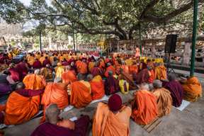 2-Day Varanasi & Bodhgaya Pilgrimage Tour with Sarnath & Sunrise Ganges Boat Ride