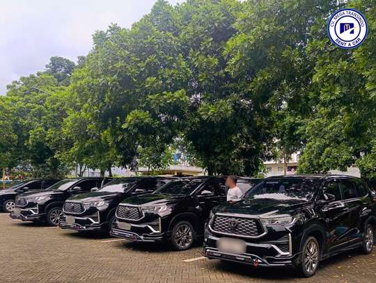 CAR RENTAL TOYOTA INNOVA ZENIX TYPE Q SURABAYA-SIDOARJO AREA, RM 615