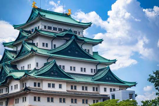 Nagoya Essentials in a Day from Osaka: Nagoya Castle, Osu Street, Toyota Museum