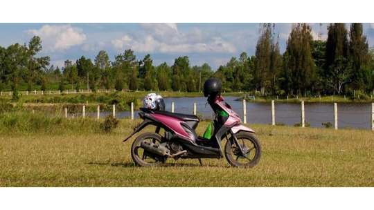 Scooter Tour East Samosir ( Mix Alam dan Budaya ), S$36