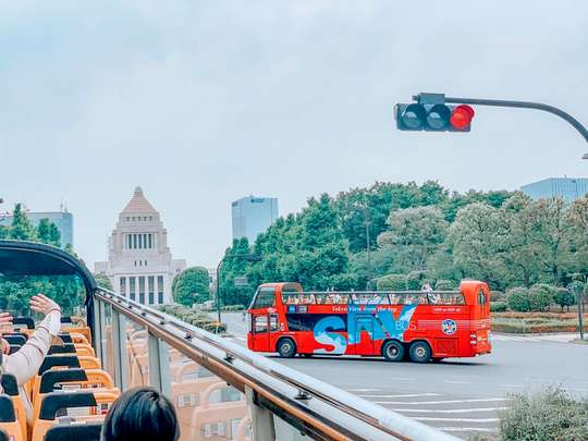 Tokyo Hop-On Hop-Off Bus by Skyhop Bus